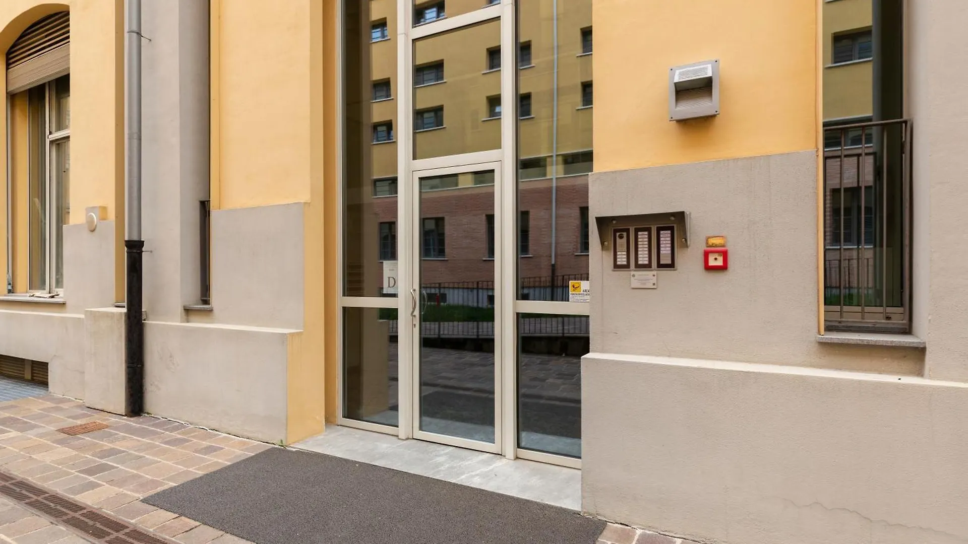Suzzani 96 - Bicocca Area Appartement Milaan