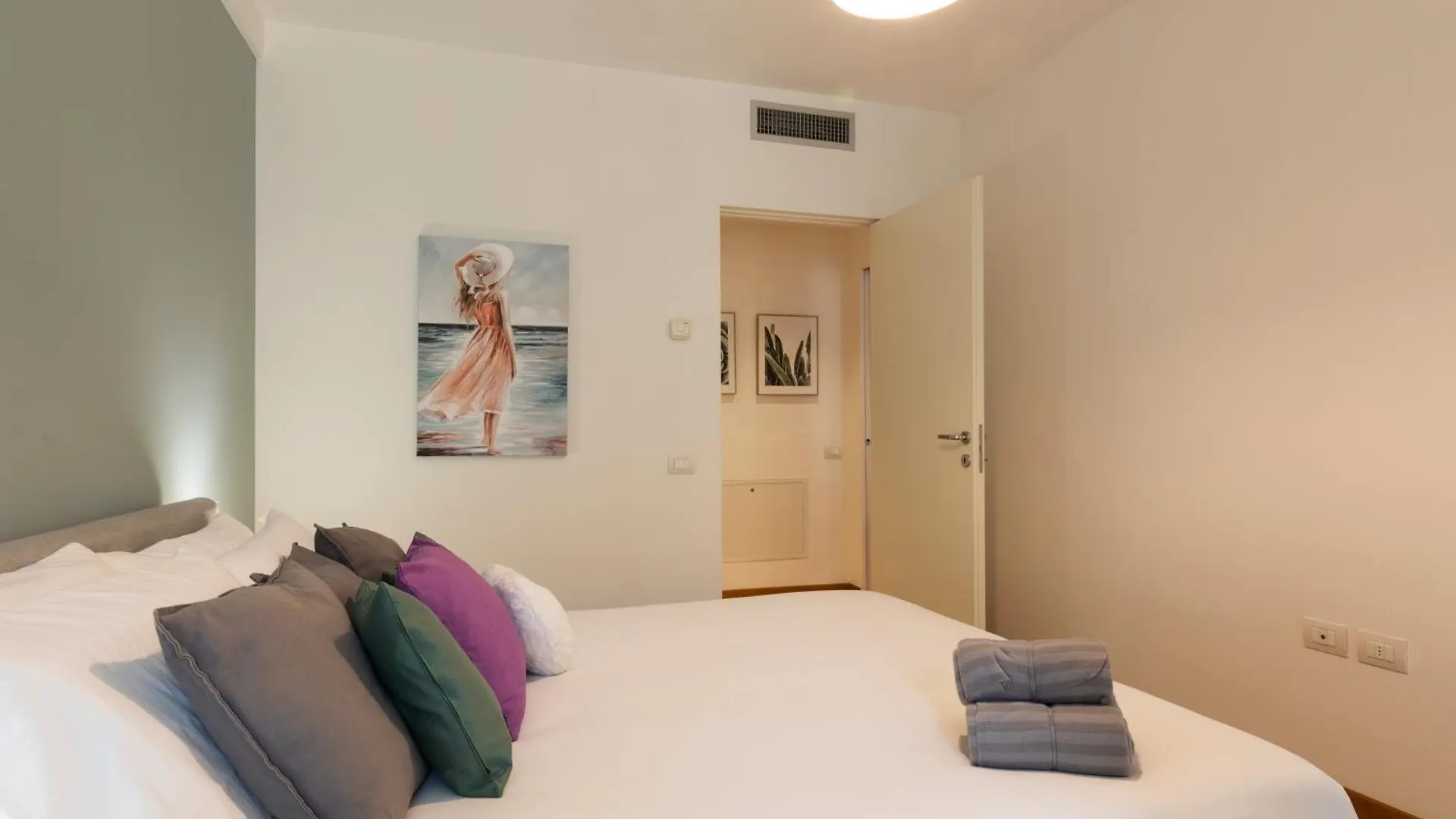 Suzzani 96 - Bicocca Area Apartment Milan