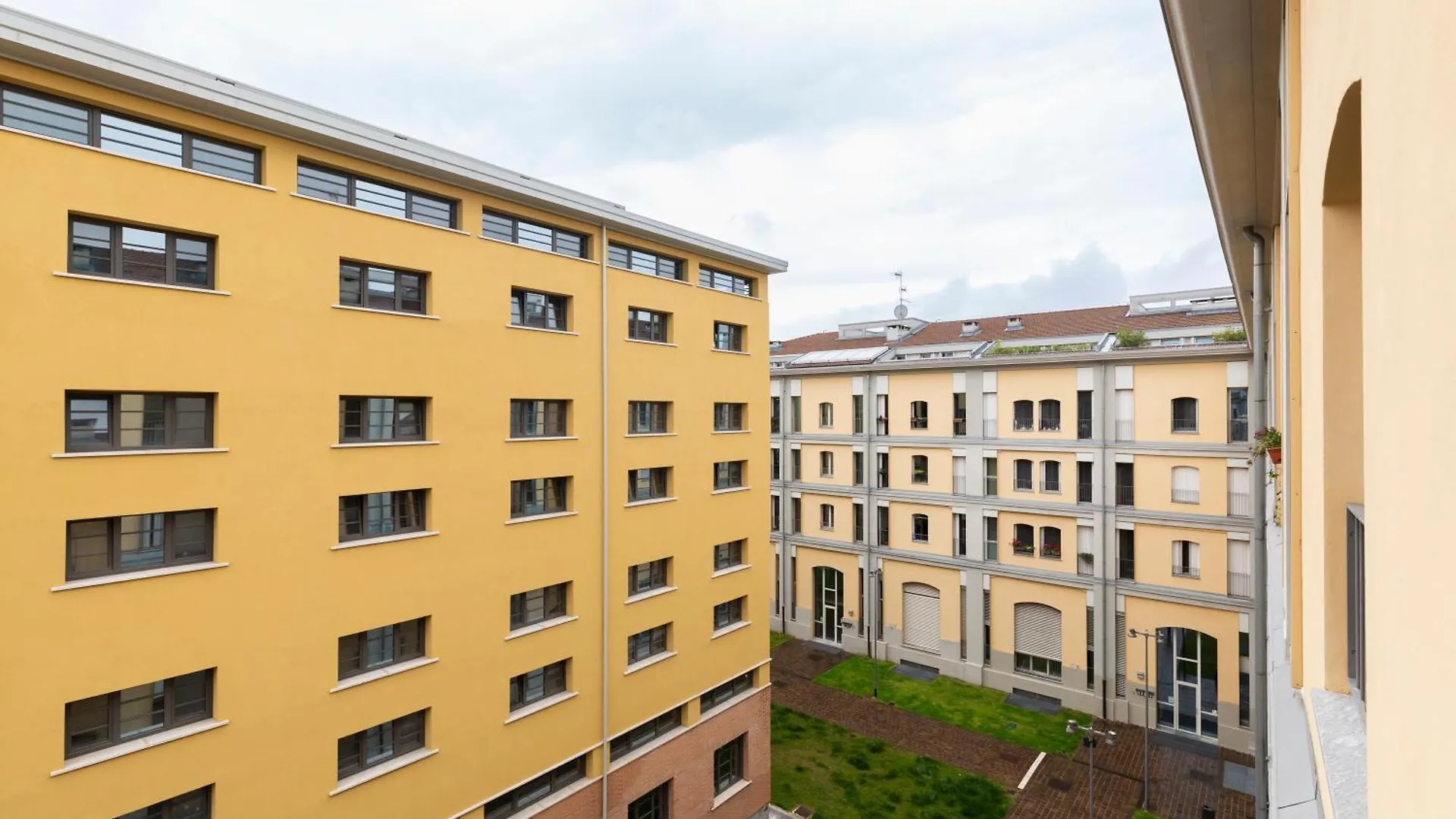 Suzzani 96 - Bicocca Area Apartment Milan 0*,