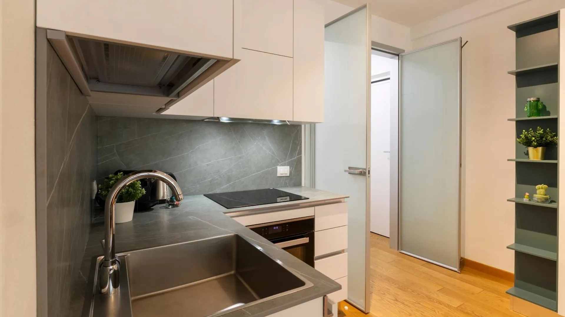 Suzzani 96 - Bicocca Area Apartment Milan